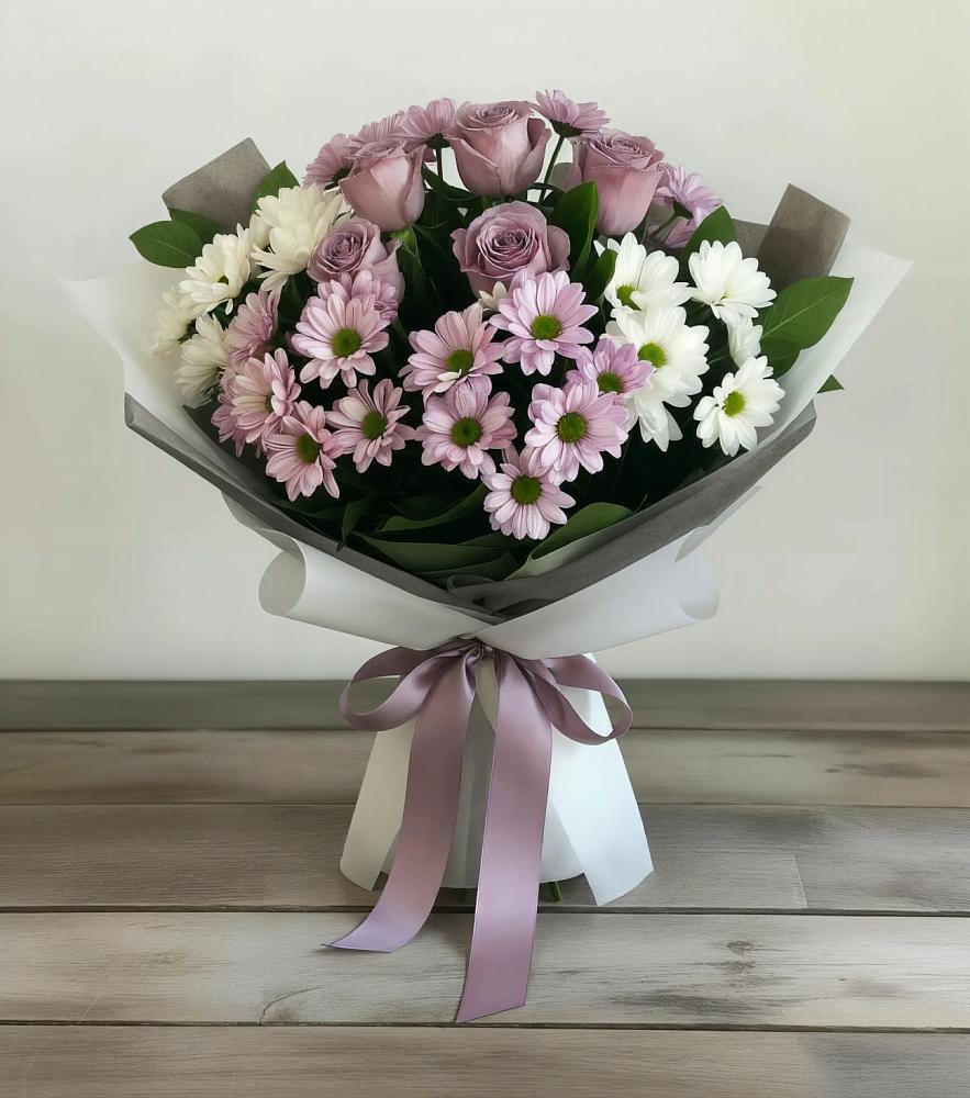 Букет цветов из: Хризантемы и Розы в Октябрьское Ханты-Мансийский АО
