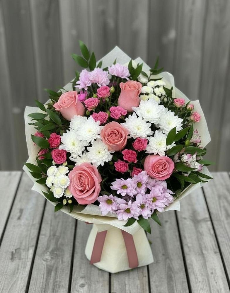 Букет цветов из: Альстромерии, Гвоздики, Розы и Хризантемы в Октябрьское Ханты-Мансийский АО