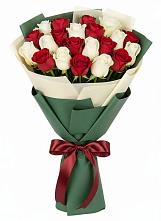 Букет Микс из красных и белых роз #REPLACE_PRED# Октябрьское Ханты-Мансийский АО