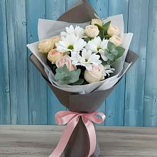 Букет цветов из:  Хризантемы и Розы в Октябрьское Ханты-Мансийский АО