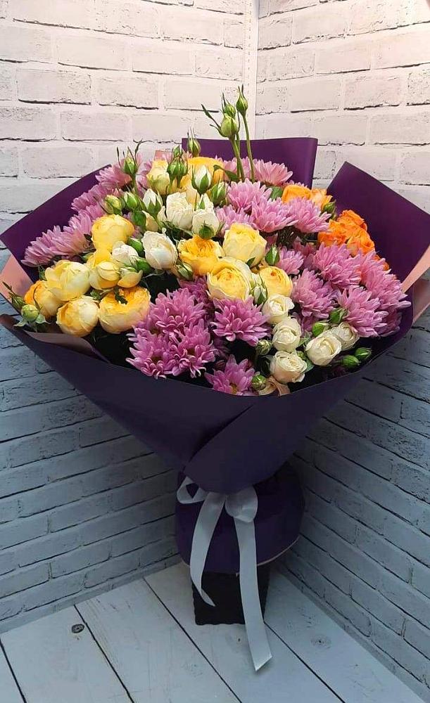 Букет цветов из: Хризантемы и Розы в Октябрьское Ханты-Мансийский АО