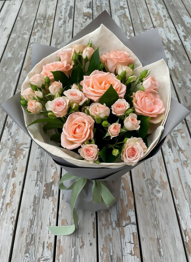Букет цветов из: Розы в Октябрьское Ханты-Мансийский АО