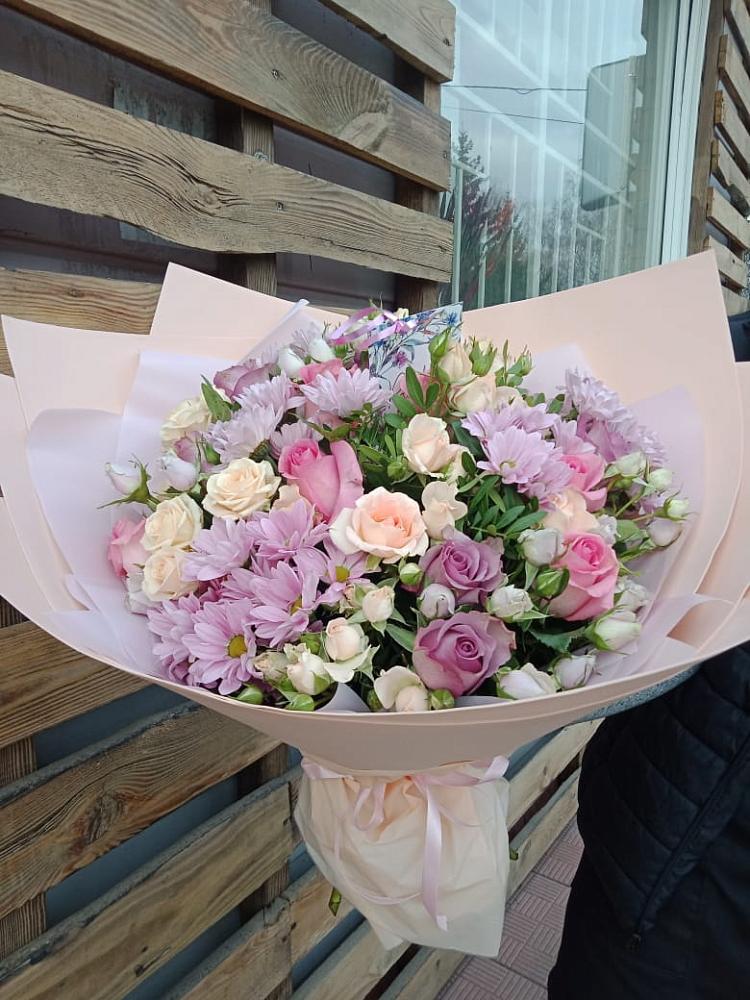 Букет цветов из: Розы и Хризантемы в Октябрьское Ханты-Мансийский АО