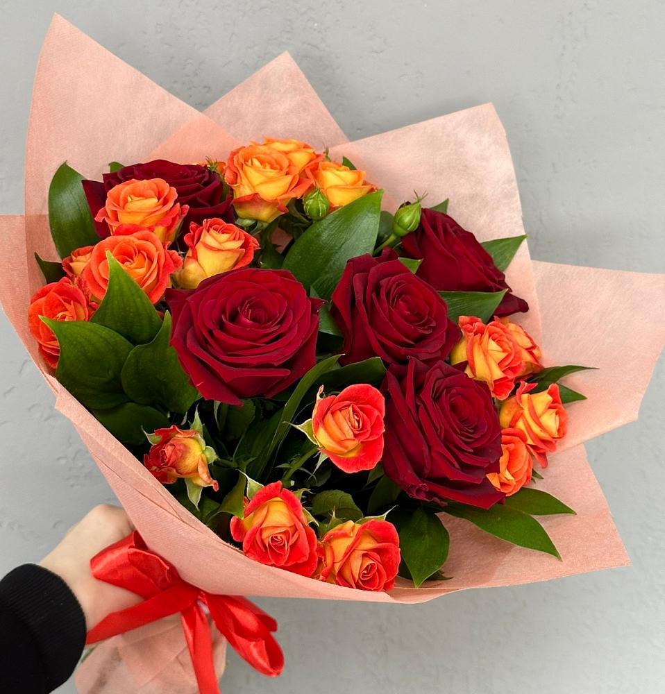 Букет Любовь и восторг в Октябрьское Ханты-Мансийский АО