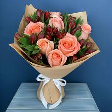 Букет цветов из:  Розы и Альстромерии в Октябрьское Ханты-Мансийский АО