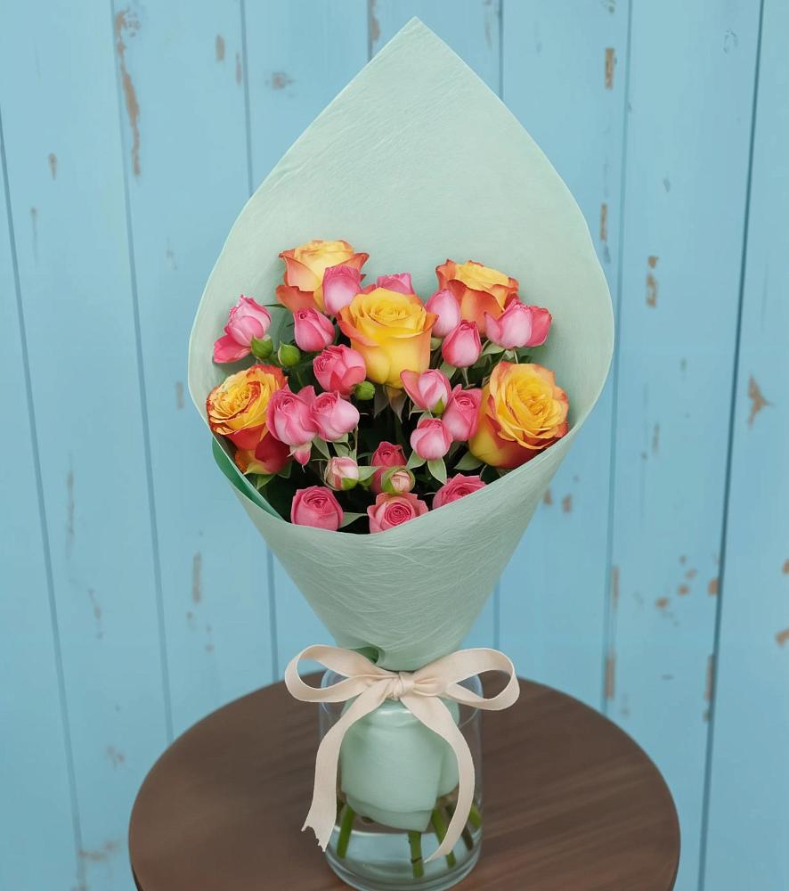 Букет цветов из: Розы в Октябрьское Ханты-Мансийский АО