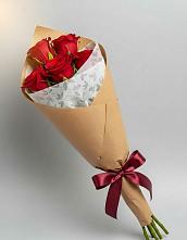 Букет цветов из:  Розы в Октябрьское Ханты-Мансийский АО