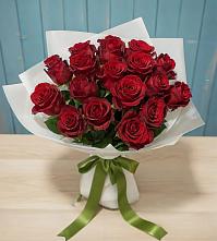Букет Красные розы в Октябрьское Ханты-Мансийский АО