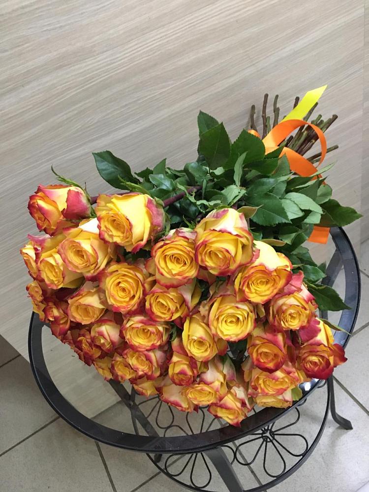 Букет Желтые розы в Октябрьское Ханты-Мансийский АО
