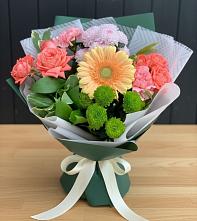 Букет цветов из:  Гвоздики, Розы, Герберы и Хризантемы #REPLACE_PRED# Октябрьское Ханты-Мансийский АО