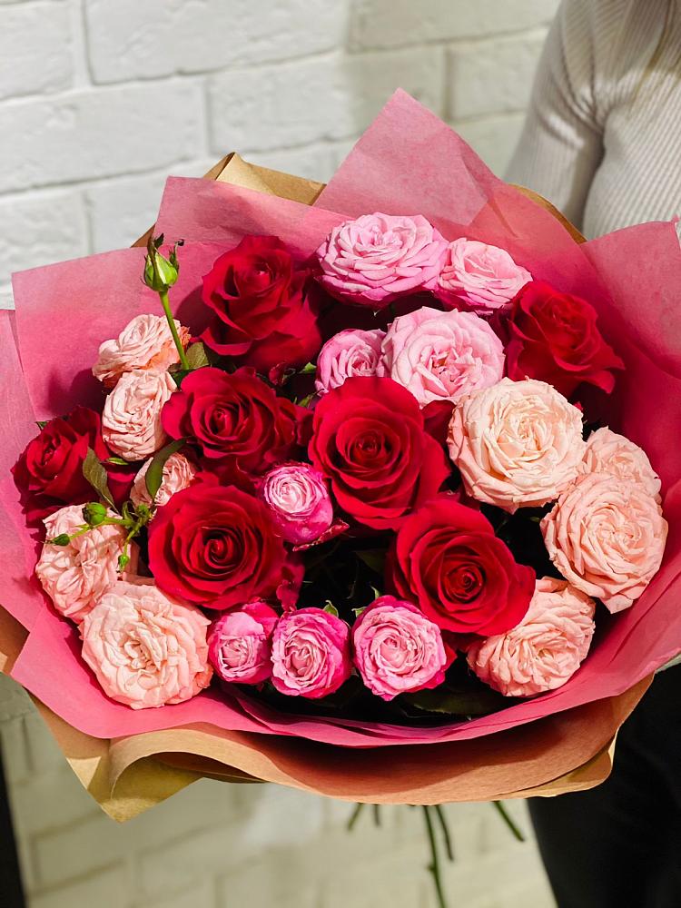 Букет цветов из: Розы в Октябрьское Ханты-Мансийский АО