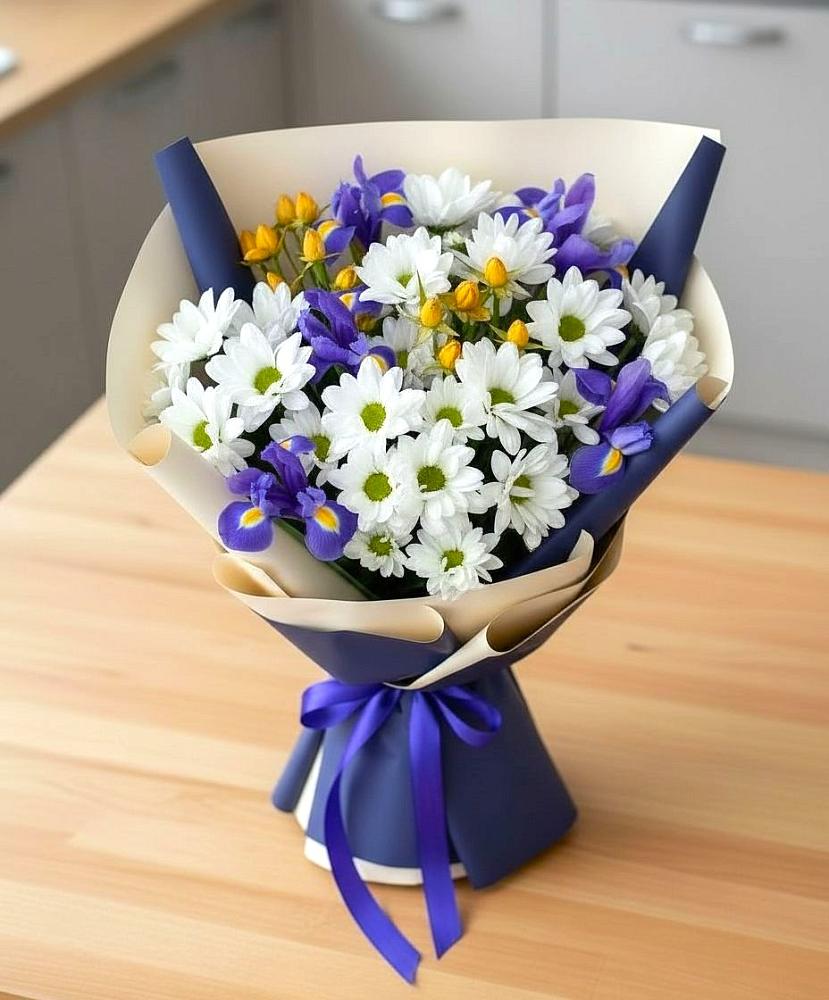 Букет цветов из: Розы, Ирисы и Хризантемы в Октябрьское Ханты-Мансийский АО