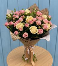 Букет цветов из:  Розы в Октябрьское Ханты-Мансийский АО