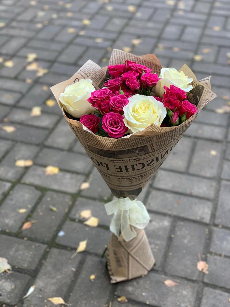 Букет цветов из: Розы в Октябрьское Ханты-Мансийский АО