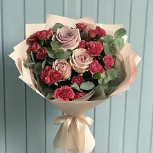 Букет цветов из:  Гвоздики и Розы в Октябрьское Ханты-Мансийский АО