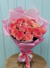 Букет 15 Розовых роз Равель в Октябрьское Ханты-Мансийский АО