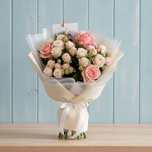 Букет цветов из:  Розы в Октябрьское Ханты-Мансийский АО