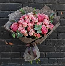 Букет цветов из:  Розы в Октябрьское Ханты-Мансийский АО